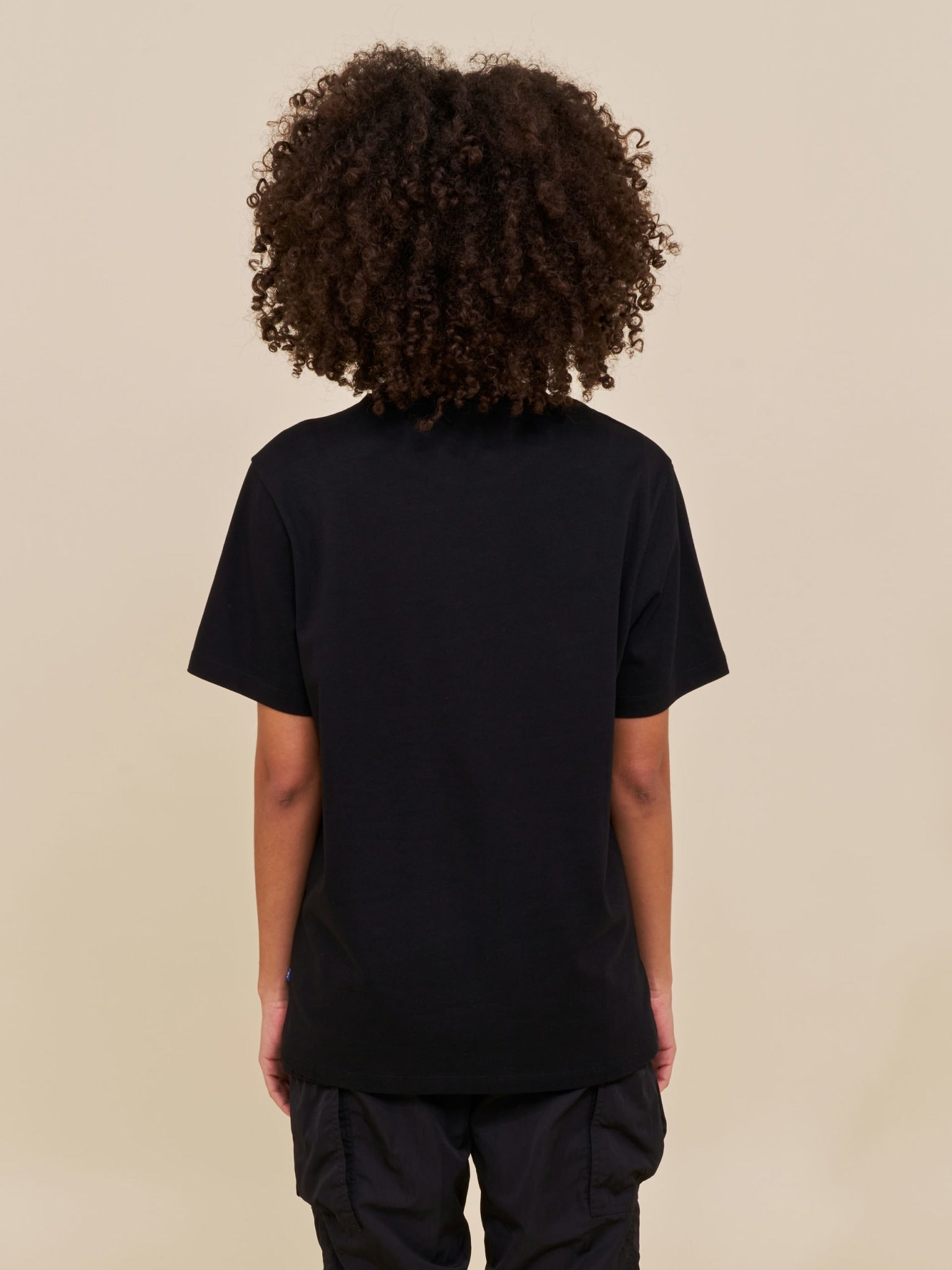 Cartel Scallop Embroidered Tee - Nero